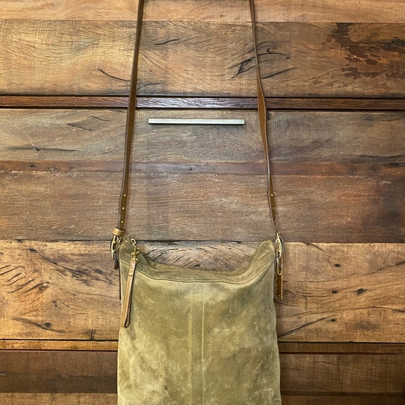 Vintage COACH Suede Crossbody Bag Olive Green 9324 - Picture 9 of 10
